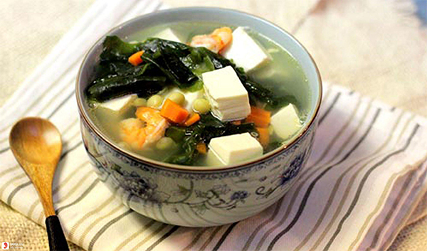 Canh rong biển thanh mát